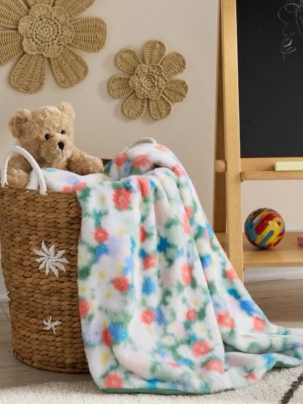 NWT Pillowfort Floral Fur Kids' Throw Blanket Spring Green